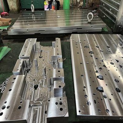 M42 High Speed Tool Steel Plate and Round Bar with Over 60 HRC Hardness and 66 HRC Tempered Hardness for High Capacity Cutting Tools
